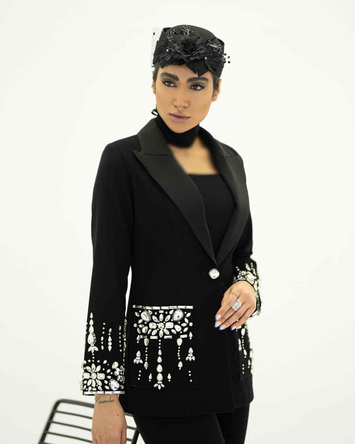 Damen-Anzug-Set mit Strass-Per – Women Formal Wear Outfits Bewertung und Preis